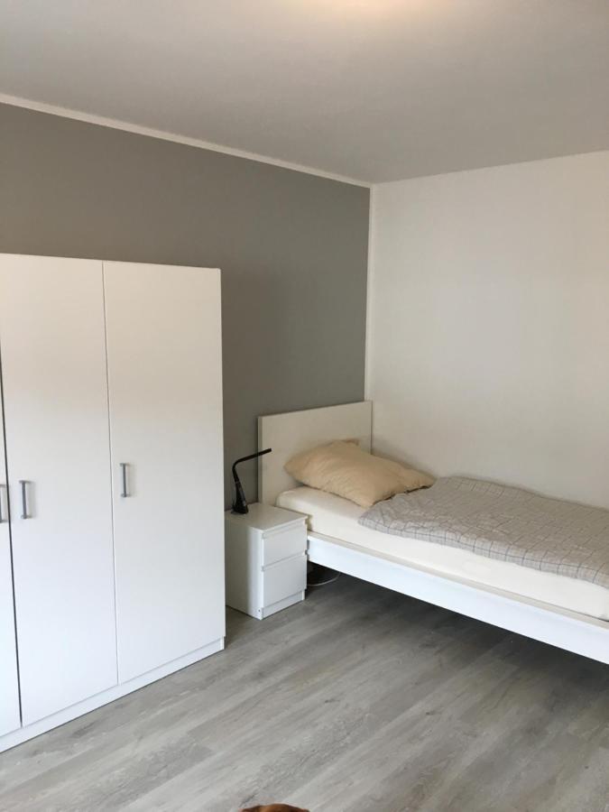 Gemuetliches Ferienzimmer Huerth Bagian luar foto